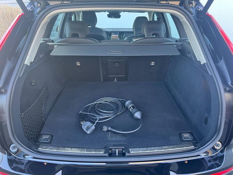 VOLVO XC60 T6 AWD 253 + 145ch Utimate Style Dark Geartronic