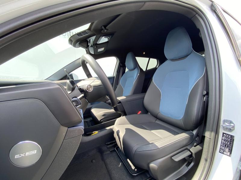 VOLVO EX30 Single Extended Range 272ch Plus
