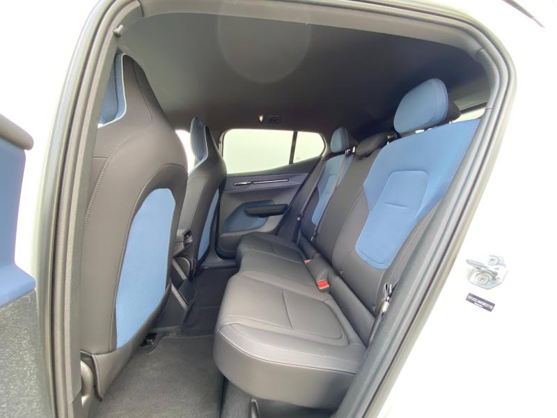 VOLVO EX30 Single Extended Range 272ch Plus