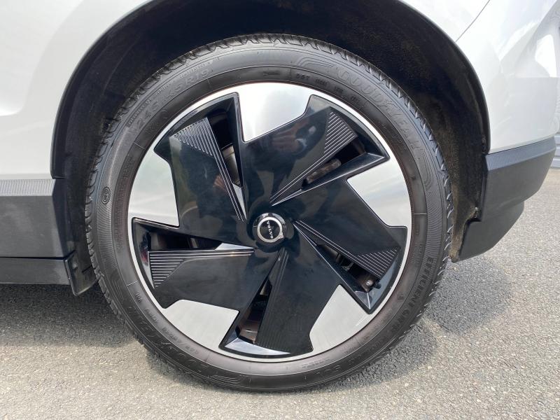 VOLVO EX30 Single Extended Range 272ch Plus