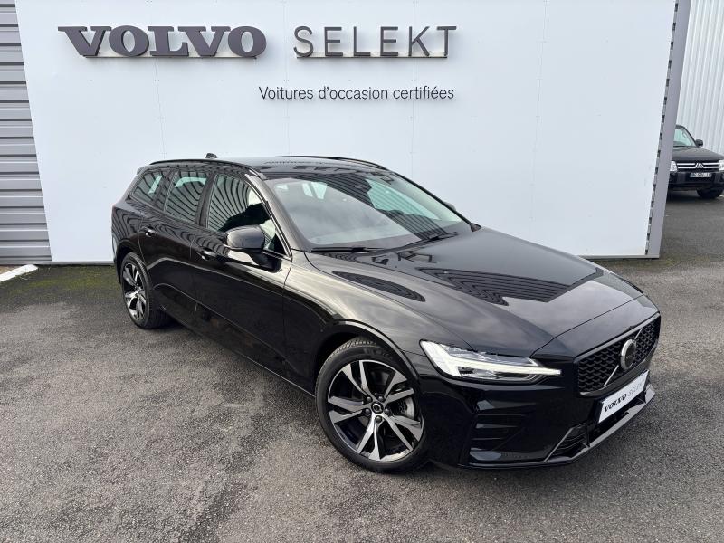 VOLVO V60 B4 197ch Plus Style Dark DCT 7