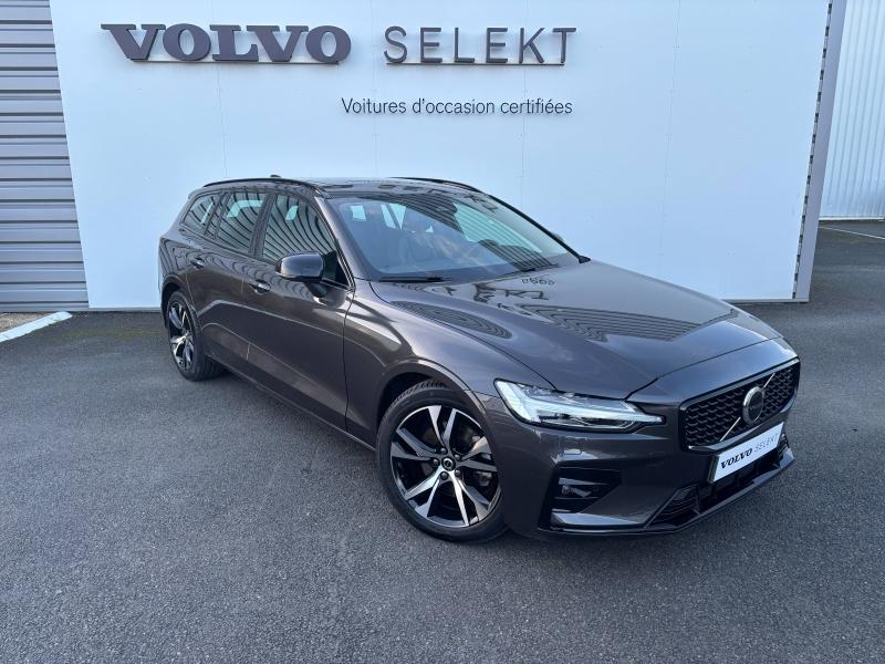VOLVO V60 B4 197ch Ultra Style Dark DCT 7