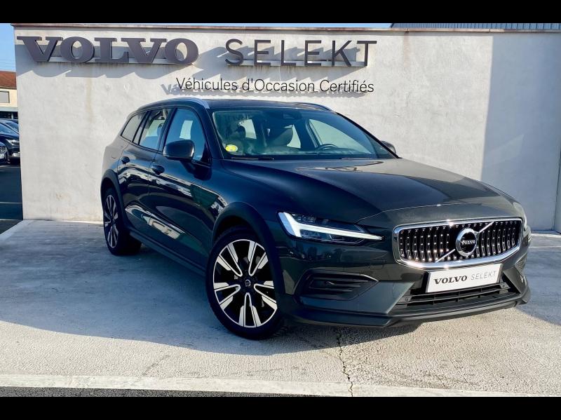 VOLVO V60 Cross Country B4 AWD 197ch Pro Geartronic