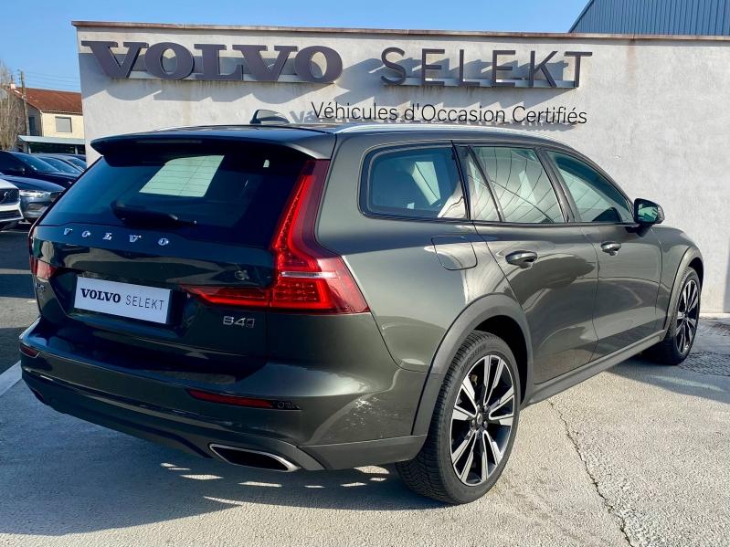 VOLVO V60 Cross Country B4 AWD 197ch Pro Geartronic