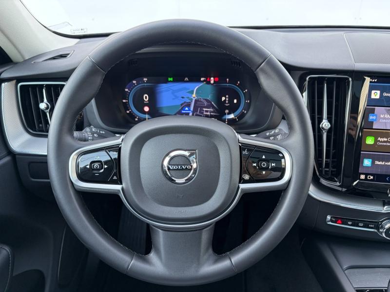 VOLVO XC60 B4 197ch Plus Style Dark Geartronic